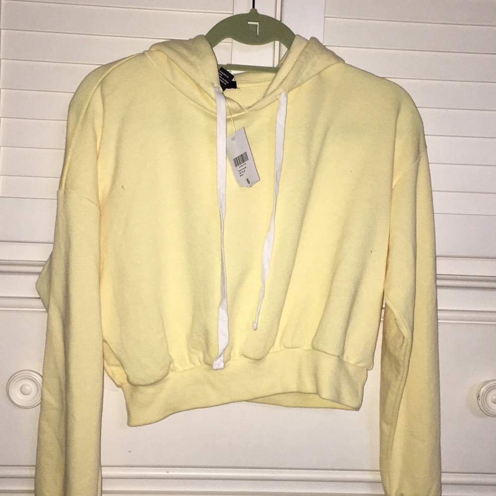 cropped hoodie without tags but never worn